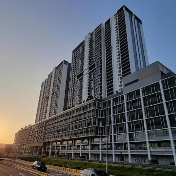 Netizen #MRT#Cheras#C180#3bedRooms#KLCC View#9PersonStay，位于蕉赖的酒店