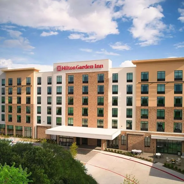Hilton Garden Inn Grapevine At Silverlake Crossing, Tx，位于格雷普韦恩的酒店