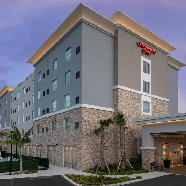 迈阿​​密机场伊斯特汉普顿酒店，位于海里亚市的酒店