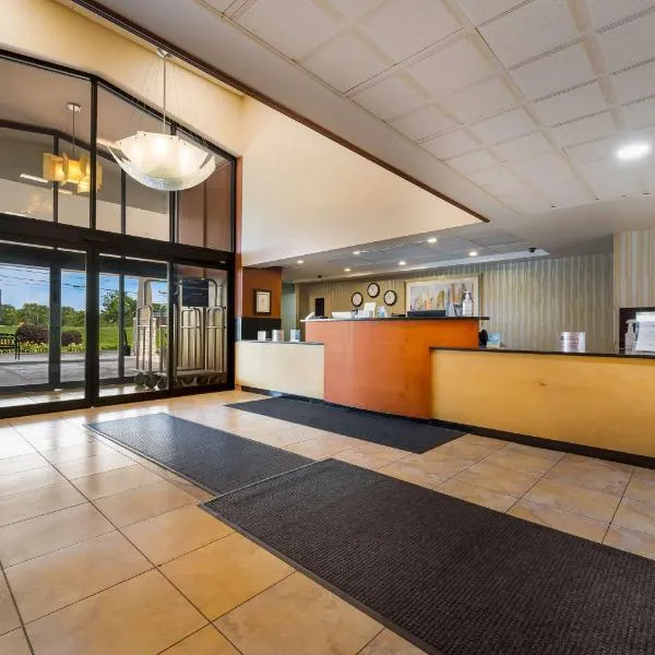 底特律利沃尼亚贝斯特韦斯特酒店，位于利沃尼亚的酒店