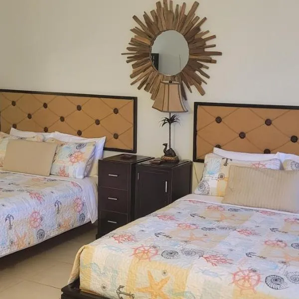 Little Harbor Resort #507 Tampa Bay FL Beach, Riverview Romance，位于拉斯金的酒店