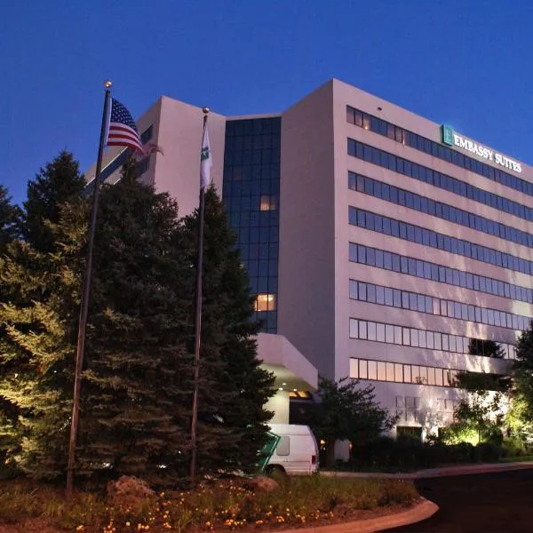 Embassy Suites Denver Tech Center，位于Acres Green的酒店