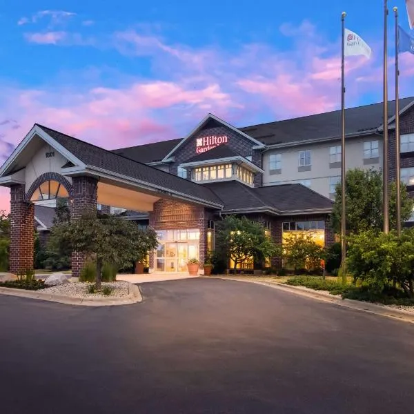 西麦迪逊/米德尔顿希尔顿花园酒店，位于Mount Horeb的酒店