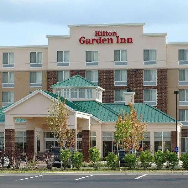 内珀维尔/沃伦维尔希尔顿花园酒店，位于Oswego的酒店