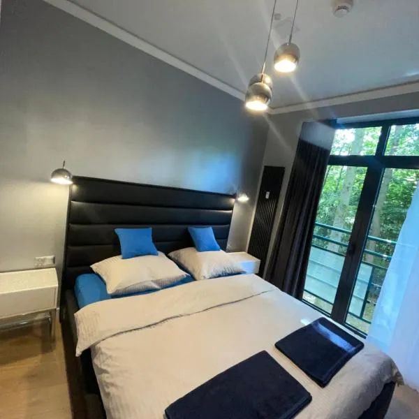 Apartament Navy Blue z tarasem，位于斯诺科的酒店