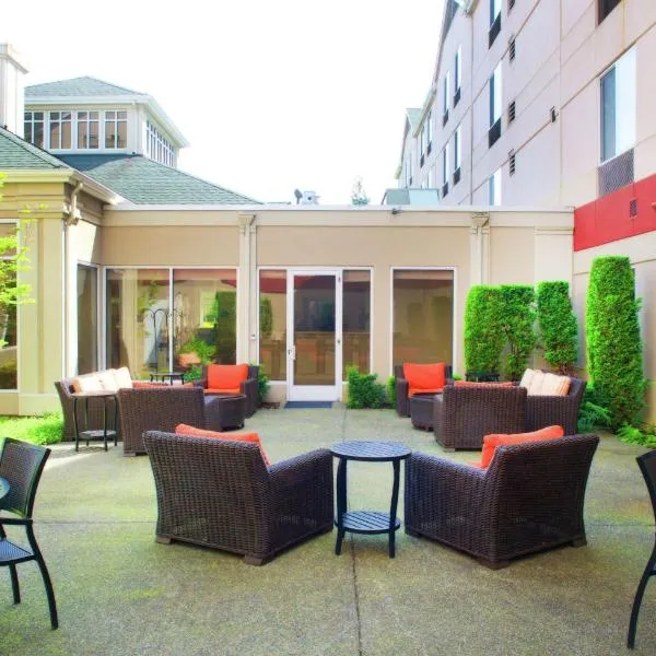 西雅图/兰顿希尔顿花园酒店，位于伦顿的酒店