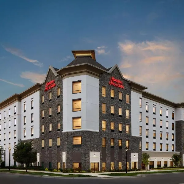 Hampton Inn & Suites Charlotte Steele Creek Road, NC，位于Lake Wylie的酒店