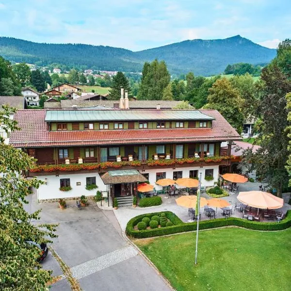 贝尔瓦尔德酒店，位于Schwarzenbach的酒店