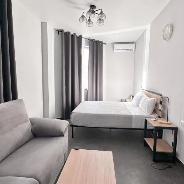 Hostal Lavela，位于托雷维耶哈的酒店