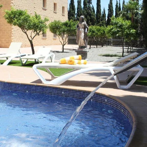 Hotel Plaza Del Castillo，位于Churriana的酒店
