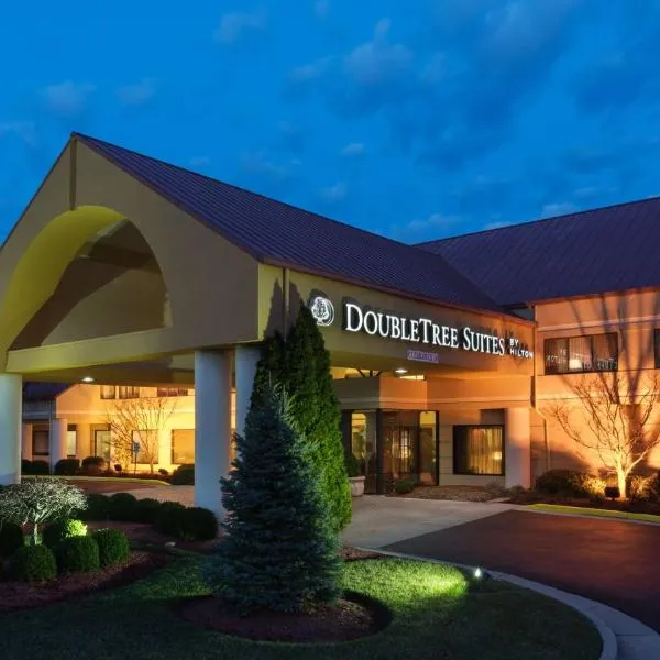 DoubleTree Suites by Hilton Hotel Cincinnati - Blue Ash，位于Beckett Ridge的酒店