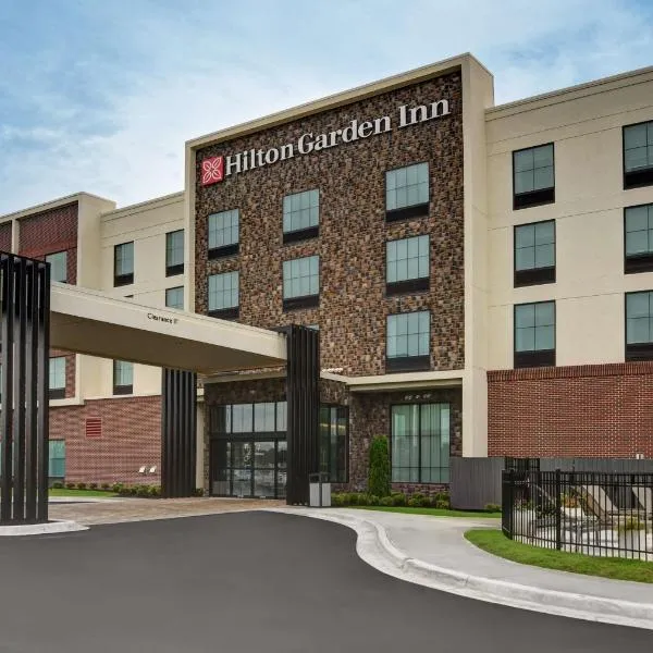 Hilton Garden Inn Madison Huntsville Airport，位于麦迪逊的酒店