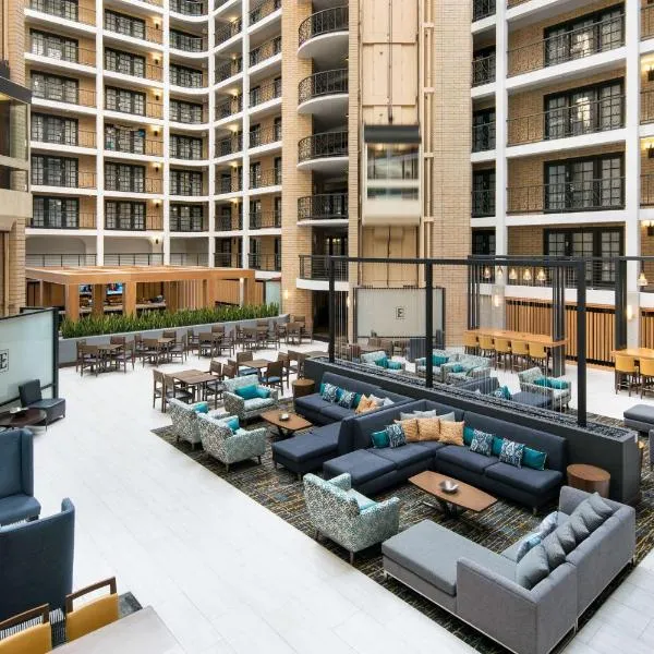 Embassy Suites by Hilton Austin Central，位于Montopolis的酒店