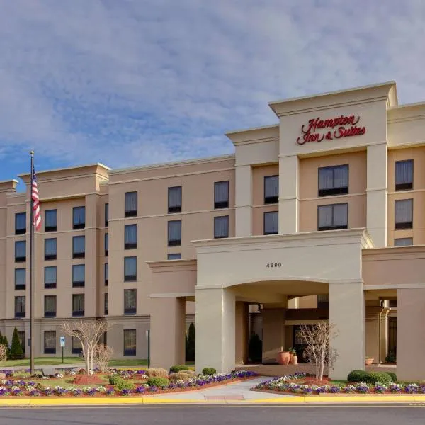 弗雷德里克斯堡南汉普顿套房酒店，位于Fourmile Fork的酒店