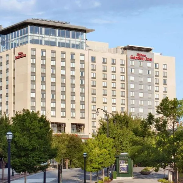 亚特兰大市区希尔顿花园旅馆，位于亚特兰大的酒店