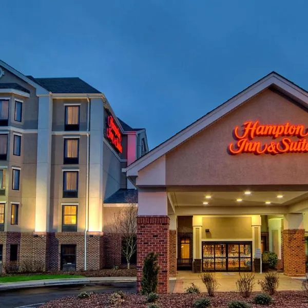 阿什维尔-I-26汉普顿旅馆及套房酒店，位于Mountain View的酒店