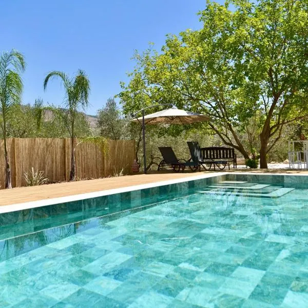Finca Altozano - Private pool - Unique client，位于Valle de Abdalagís的酒店