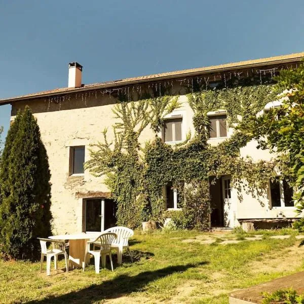 L'Ange : Entre monts et vallées，位于Retournac的酒店