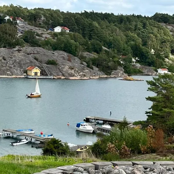 Sea view chalet，位于Almösund的酒店