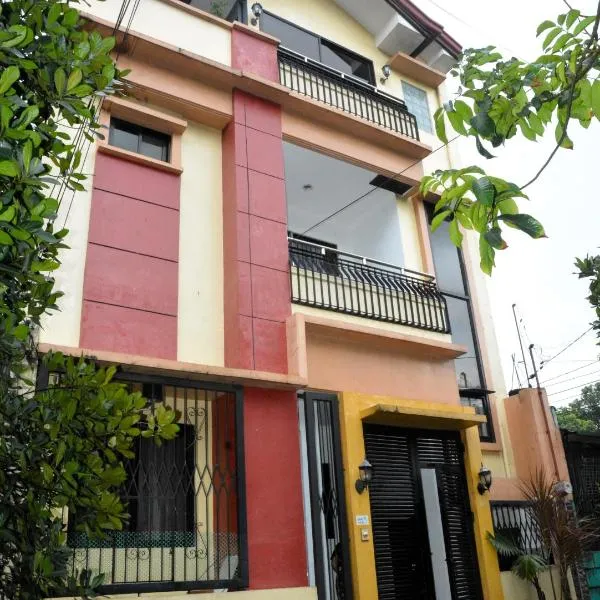 Maison Dos 3 bedroom, with 200mbps internet speed, netflix and aircon，位于安蒂波洛的酒店