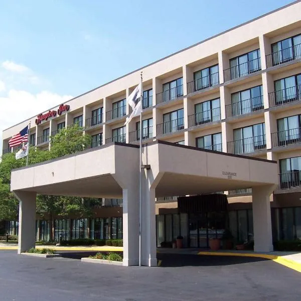 芝加哥古尔尼希尔顿恒庭酒店，位于格尼的酒店