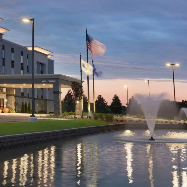 Hampton Inn & Suites Kenosha Pleasant Prairie，位于基诺沙的酒店