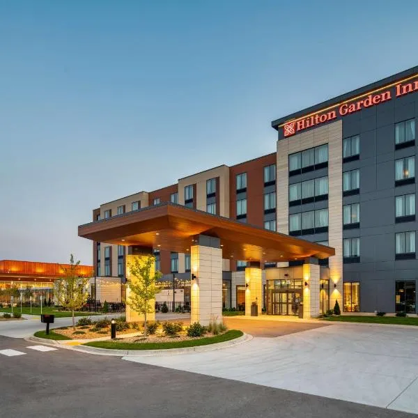 Hilton Garden Inn Milwaukee Brookfield Conference Center，位于布鲁克菲尔德的酒店