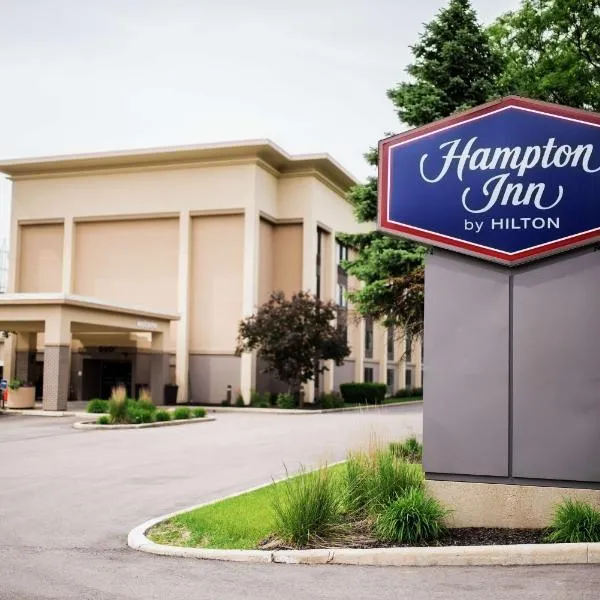 密尔沃基西北汉普顿酒店，位于Menomonee Falls的酒店