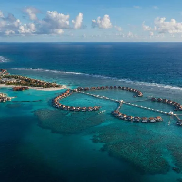 Radisson Blu Resort Maldives with 50 percent off on Sea Plane round trip 03 nights & above，位于马米基里的酒店