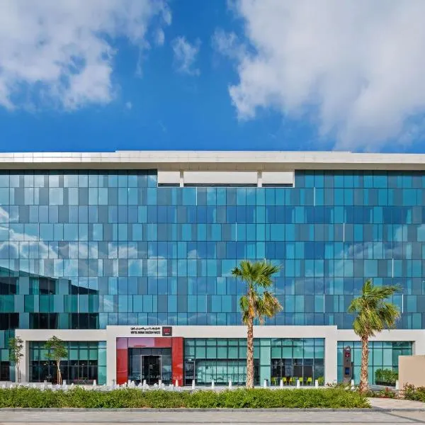 Radisson RED Dubai Silicon Oasis，位于迪拜的酒店