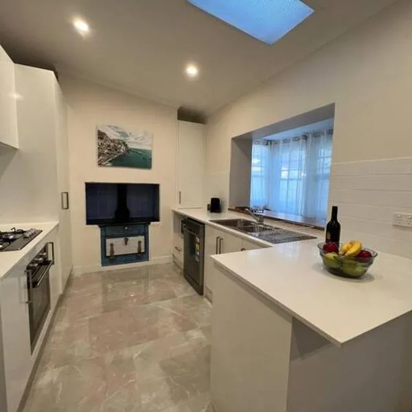 Close to CBD Renovated Cottage，位于Prospect的酒店