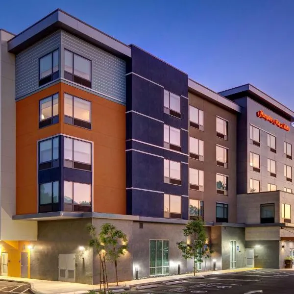 Hampton Inn & Suites By Hilton Rancho Cucamonga，位于库卡蒙格牧场的酒店