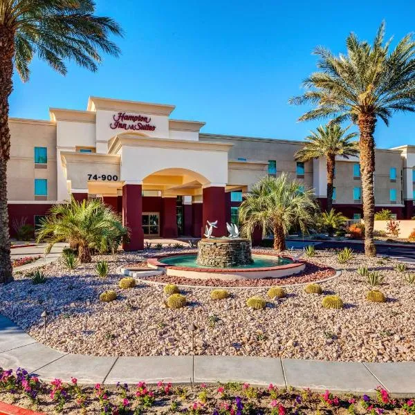 汉普顿棕榈沙漠套房酒店，位于Palm Desert Country的酒店
