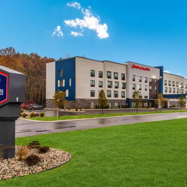 Hampton Inn & Suites Benton Harbor, MI，位于Scottdale的酒店