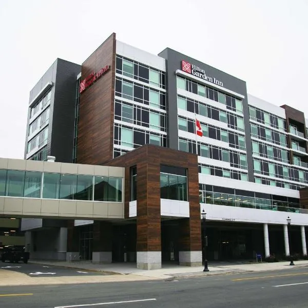 Hilton Garden Inn Fredericton，位于Waasis的酒店