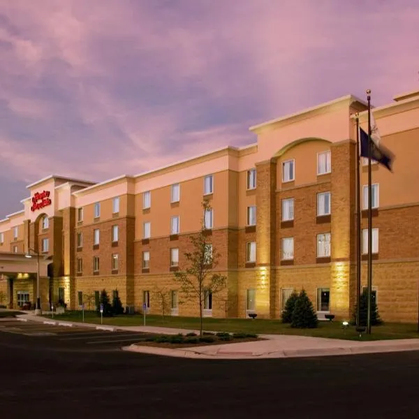 西南奥马哈拉维斯塔希尔顿恒庭旅馆&套房酒店，位于Chalco的酒店