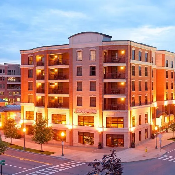 Hampton Inn & Suites Saratoga Springs Downtown，位于萨拉托加泉的酒店