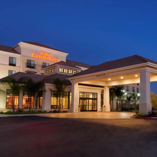 萨克拉门托艾尔克格罗夫希尔顿花园酒店，位于Laguna West的酒店