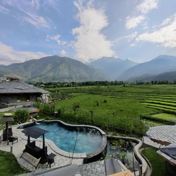 Osho Himalayas Wellness Resort，位于康格拉的酒店