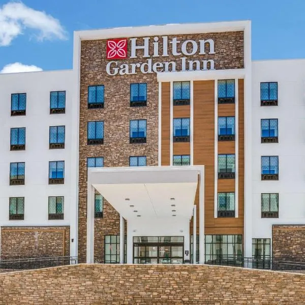 Hilton Garden Inn Dallas-Central Expy/North Park Area, Tx，位于加兰的酒店