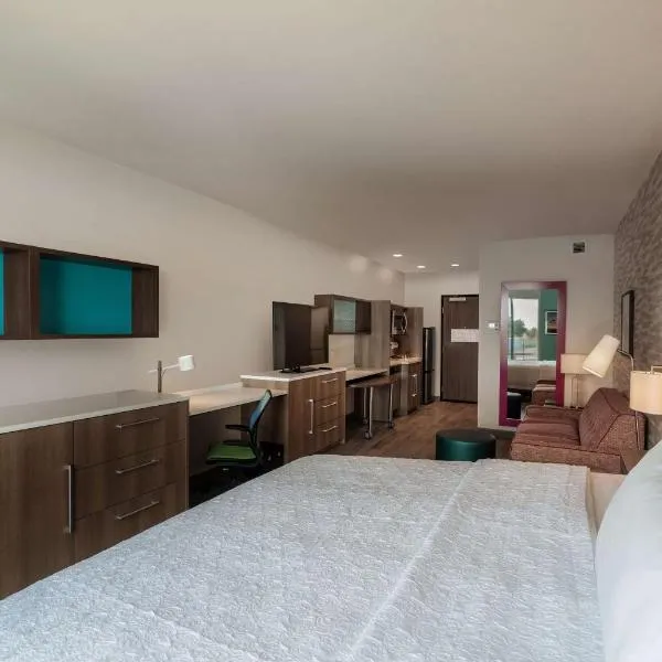 Home2 Suites By Hilton Riverside March Air Force Base, Ca，位于里弗赛德的酒店