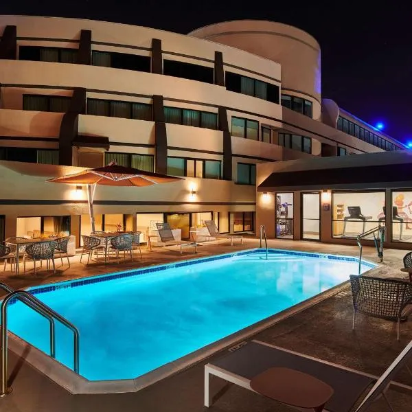 Doubletree By Hilton Fullerton，位于福乐顿市的酒店