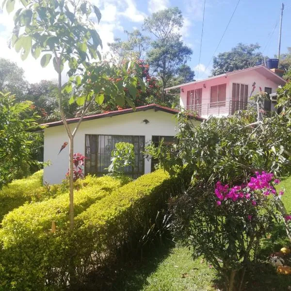 Cabaña Campestre Santa Helena，位于乔阿奇的酒店