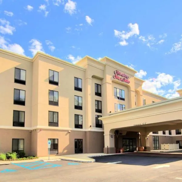 Hampton Inn and Suites Parsippany/North，位于多佛尔的酒店