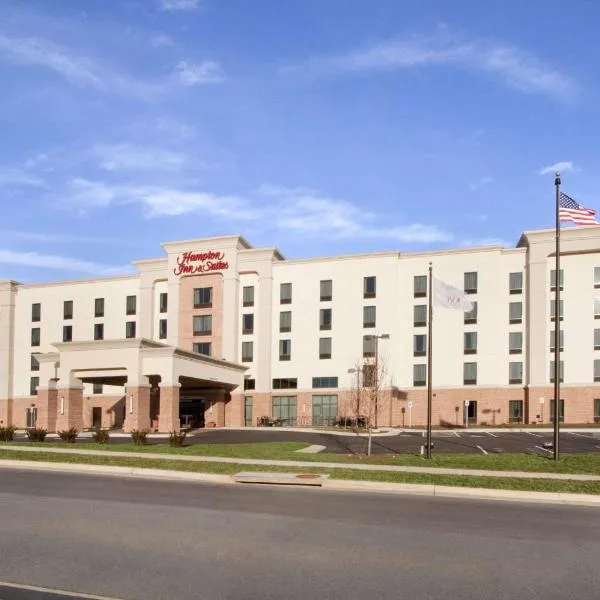 查尔斯镇汉普顿套房酒店，位于Kearneysville的酒店