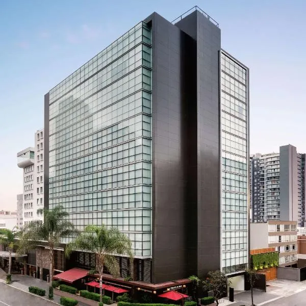 DoubleTree by Hilton Lima Miraflores El Pardo，位于Surco的酒店