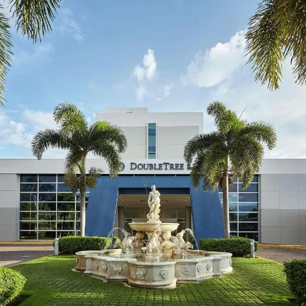 Hilton DoubleTree by Hilton Managua，位于Leonel Reynosa的酒店