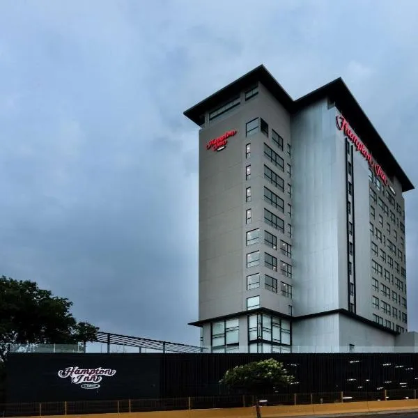 Hampton Inn By Hilton San Luis Potosi，位于La Tenería的酒店