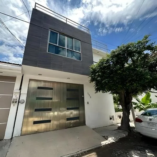 Casa moderna climatizada en Tuxtla Gutiérrez，位于图斯特拉古铁雷斯的酒店