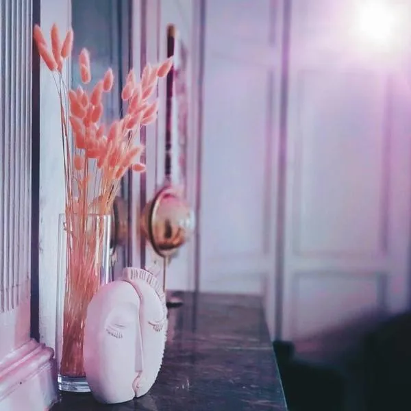 Suite Romantique La Charmante，位于维勒塞瑟尔的酒店